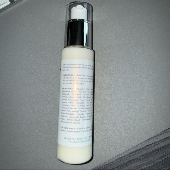 Face Fitness - Gentle Cream Cleanser - Picture 2 of 2